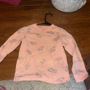 Nike long sleeve shirt! Pink and in good condition! Perfect for fall/winter!